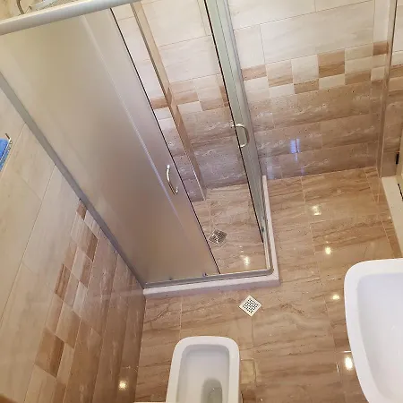 Arben Elezi 4* Berat